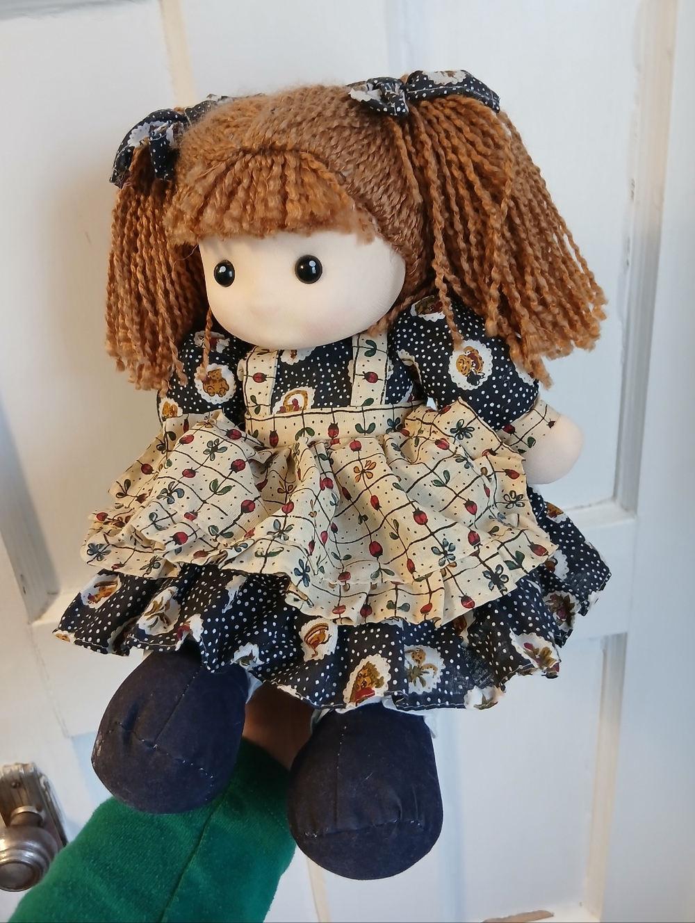Vintage Musical Windup Girl Rag Doll Style Collectable Decor